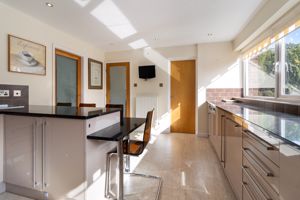 Kitchen- click for photo gallery